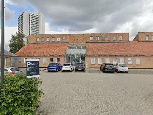 295 m2 klinik til leje i Herlev