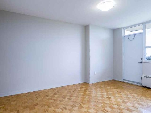 2960 Don Mills Road 1 Bedroom Apartment for Rent at 2960 Don Mills Rd W, Toronto, ON M2J 3B8 The Peanut