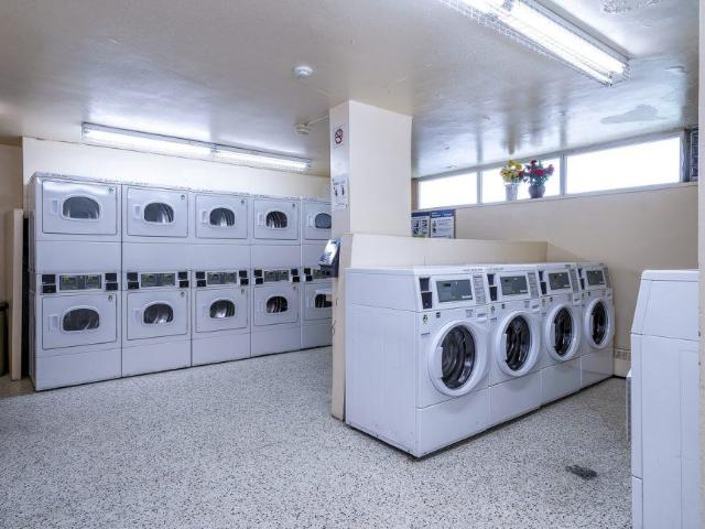 2960 Don Mills Road 1 Bedroom Apartment for Rent at 2960 Don Mills Rd W, Toronto, ON M2J 3B8 The Peanut