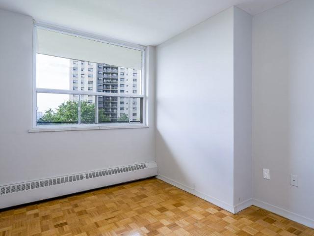 2960 Don Mills Road 3 Bedroom Apartment for Rent at 2960 Don Mills Rd W, Toronto, ON M2J 3B8 The Peanut