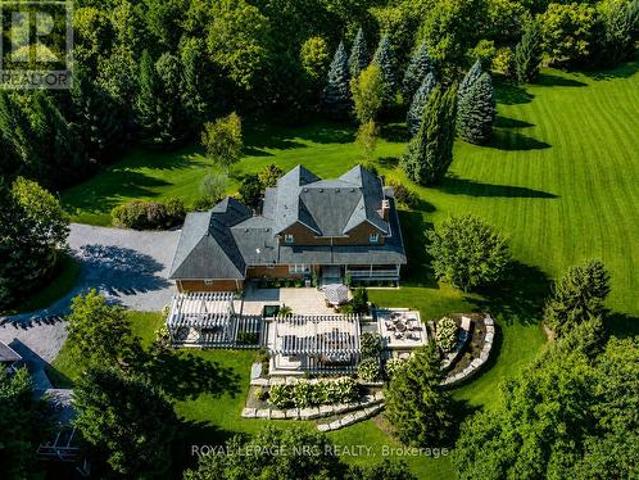2960 Holland Road, Pelham Fonthill, ON, L2V 5K7 Luxury House for sale | Listing ID X13224 | Royal LePage Carriage Trade Luxury Properties