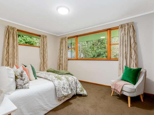 296 Main Road, Tawa, Wellington City