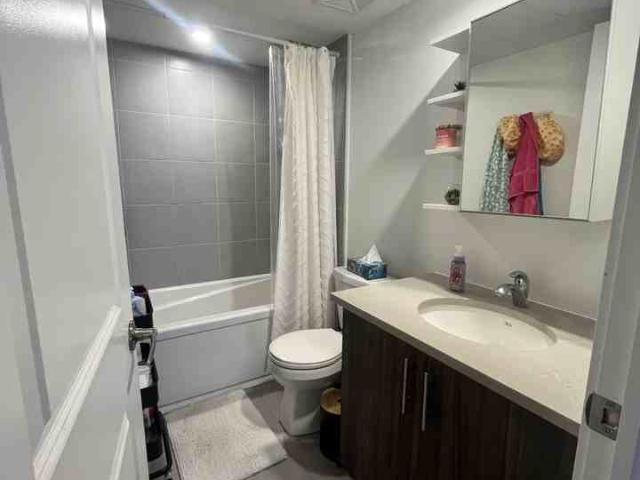 296 Somerset Street East 4 Bedroom Apartment for Rent at 296 Somerset St E, Ottawa, ON K1N 6W1 Sandy Hill