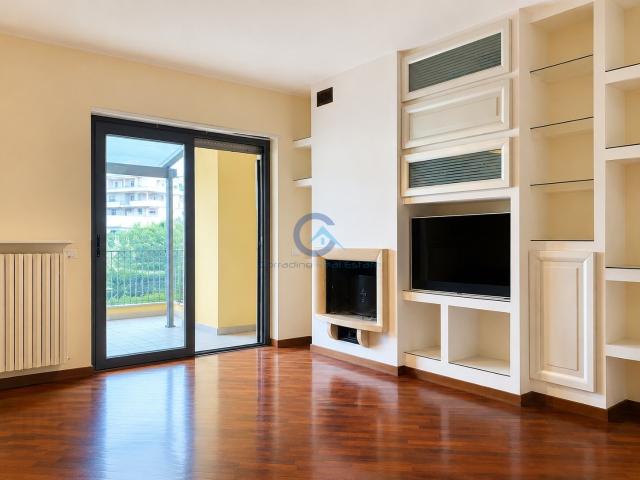 2978 Appartamento Trilocale in affitto a Catanzaro Rione De Filippis