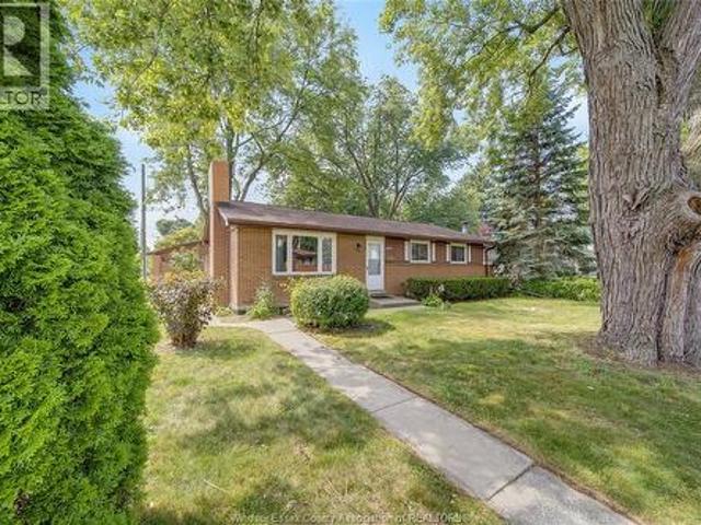 2979 Orion Crescent, Windsor, ON, N9E 2Z3 house for sale | Listing ID 26017 | Royal LePage