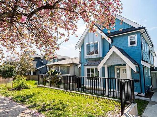 2970 7Th Avenue E, Vancouver, BC, V5M 1V3 duplex for sale | Listing ID R2999 | Royal LePage