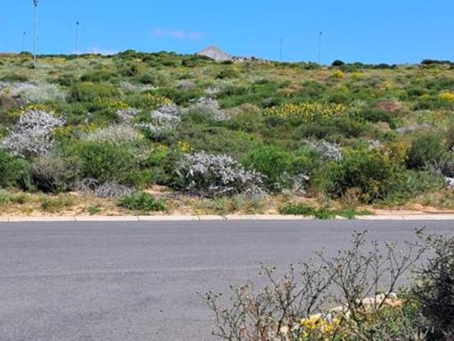 297 m² Land available in St Helena Views