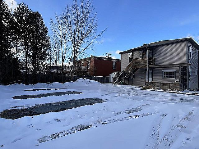 298 500$ Duplex à Vendre à Sherbrooke mont bellevue