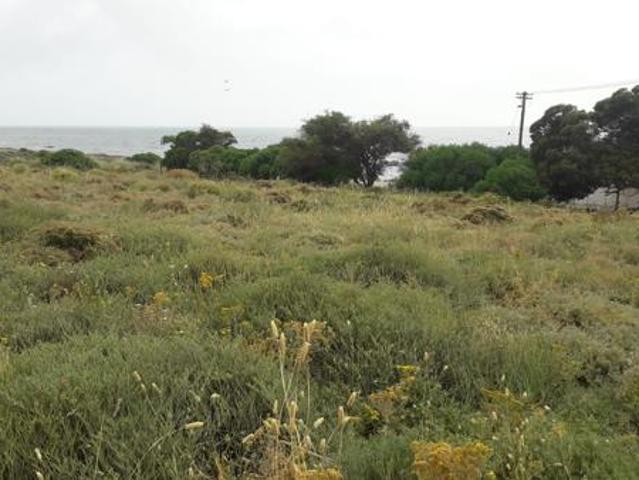 298 m² Land available in St Helena Views