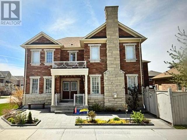 298 West Lawn Crescent, Whitchurch Stouffville, ON, L4A 1X3 house for sale | Listing ID N13137 | Royal LePage