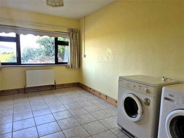 299,000 | Moneen, Louisburgh, Mayo FM Auctioneers 5007 MyHome. Ie Residential