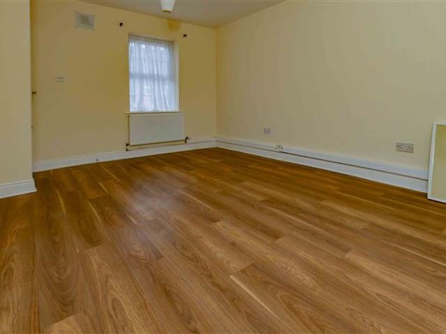 299,950 | 6 Canal Terrace, Bluebell, Dublin 12 David Ross Estate Agents 4943 MyHome. Ie Residential