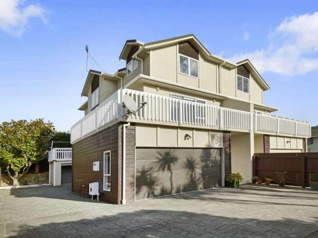 2/9 Tawa Street, Tawa, Wellington City