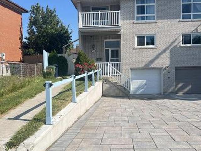 29 Tillplain Road, Toronto, ON, M3H 5R1 house for sale | Listing ID C13607 | Royal LePage