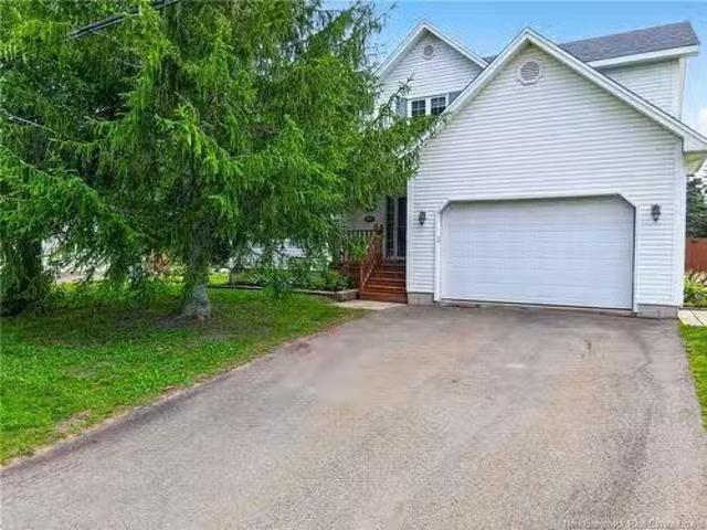 29 Tranquille St, Dieppe, NB, E1A 7R4 house for sale Listin.