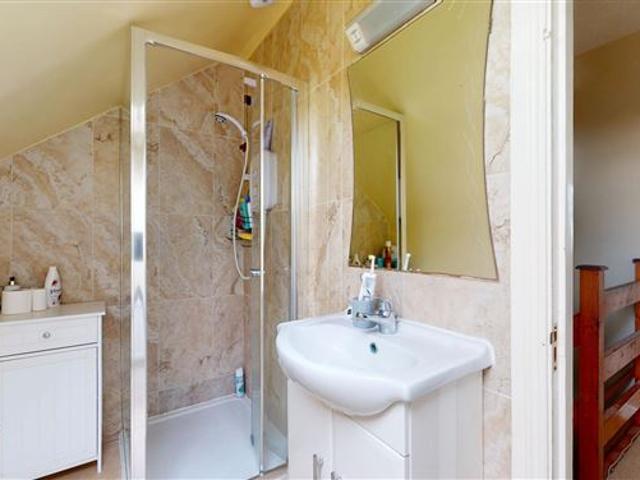 29 Viewpoint, Pound Road, Castlebar, Co. Mayo Sherry FitzGerald Durcan 4912 MyHome. Ie Residential