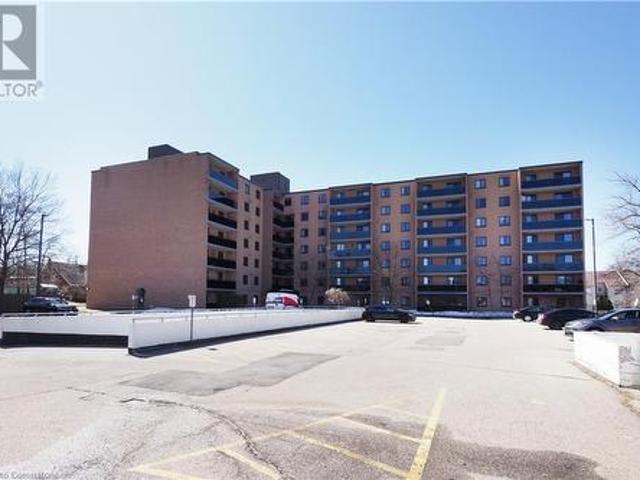 403 29 West Avenue, Kitchener, ON, N2M 5E4 condo for sale | Listing ID 40707 | Royal LePage