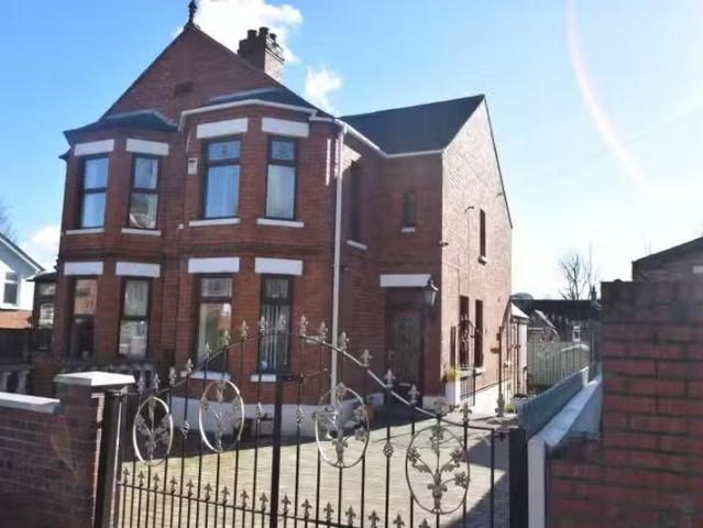 29 Westland Road