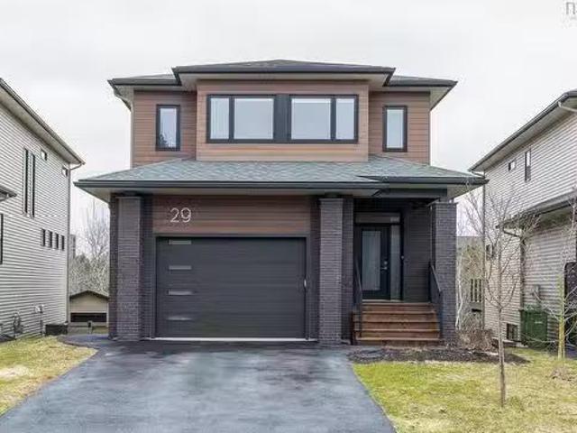 29 Bramwell Court, West Bedford, NS, B4B 0W2 Luxury House fo.
