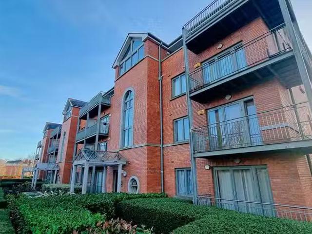 29 Cedar Lodge, Farmleigh Avenue, Farmleigh Woods, Castleknock.