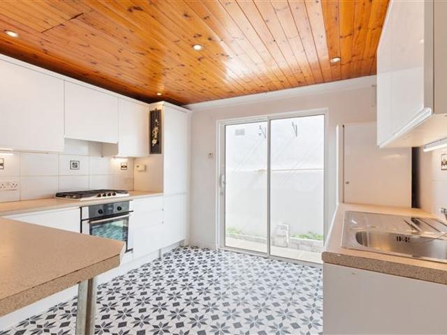 29 Harold's Cross Cottages, Harold's Cross, Dublin 6 Young's Estate Agents 4824 MyHome. Ie Residential