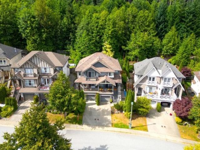 29 Hickory Drive, Port Moody, BC, V3H 5L9 Luxury Duplex for sale | Listing ID R3143 | Royal LePage Carriage Trade Luxury Properties