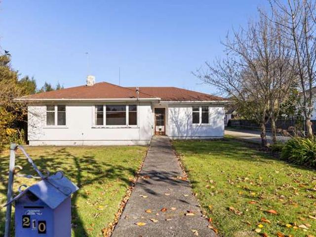 29 Humber Street, Roslyn, Palmerston North City