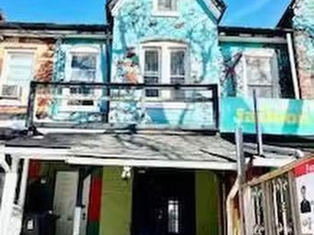 29 Kensington Avenue, Toronto, ON, M5T 2J8 commercial for sa.