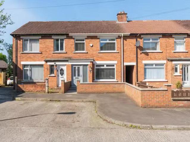 29 Knockmount Gardens