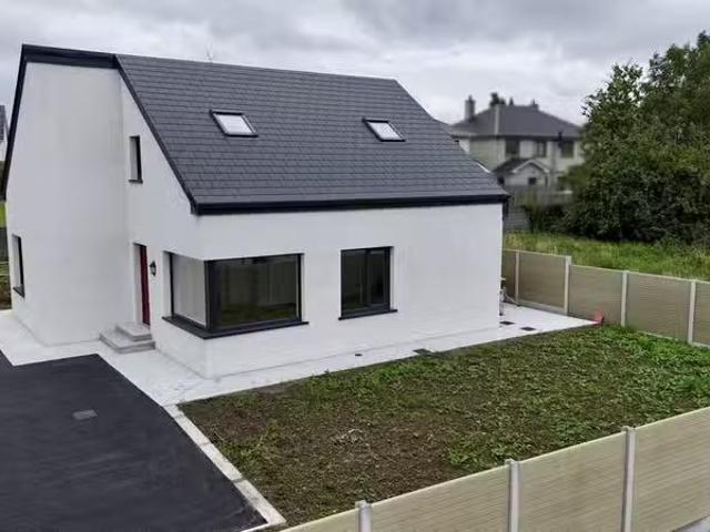 29 Lios Garbh, Portnick, Ballinasloe, Co. Galway, H53K248 is f.