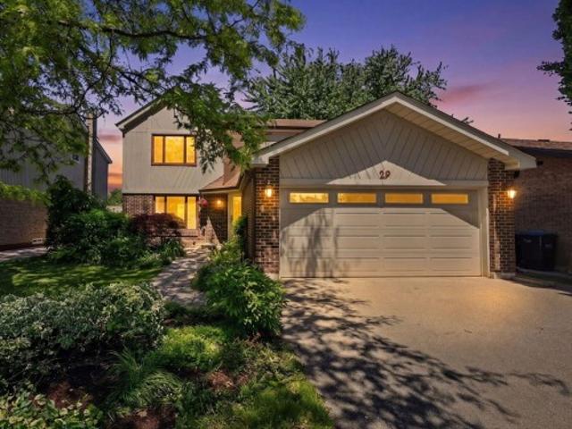 29 Mansfield Street, Brampton, ON, L6S 2X8 house for sale | Listing ID W13599 | Royal LePage