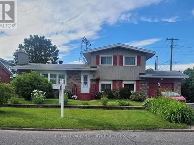 29 Pritchard Drive, Ottawa, ON, K2G 1B2 house for sale | Listing ID X13489 | Royal LePage