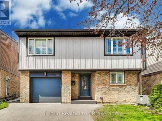 29 Pumfrey Crescent, Toronto, ON, M9V 4L5 house for sale | Listing ID W13077 | Royal LePage