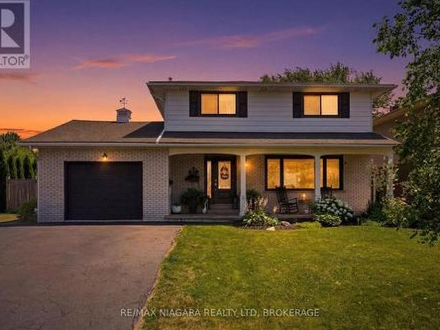 29 Rose Avenue, Port Colborne Sugarloaf, ON, L3K 2V3 house for sale | Listing ID X13564 | Royal LePage