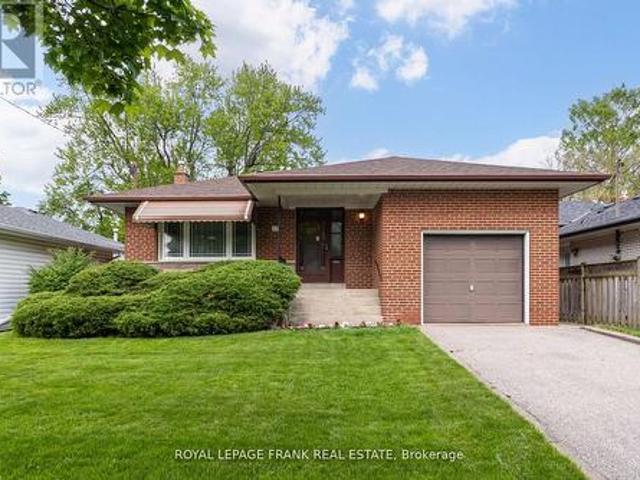 29 Sedgemount Drive, Toronto Woburn, ON, M1H 1X4 house for sale | Listing ID E12244 | Royal LePage