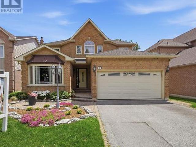 29 Stratton Crescent, Whitby Rolling Acres, ON, L1R 1V4 house for sale | Listing ID E13542 | Royal LePage