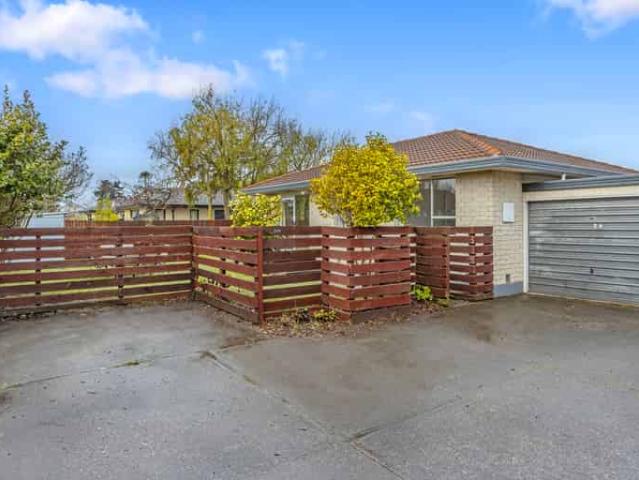 2/9c Lydbury Place, PARKLANDS, Christchurch City