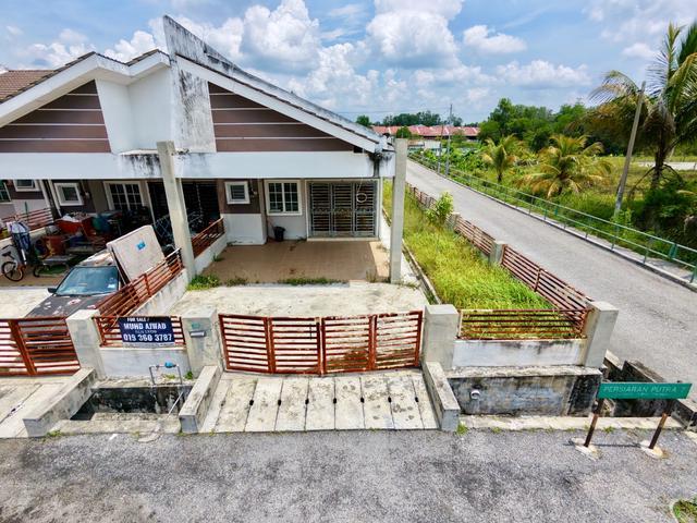 29x75 sft End Lot Single Storey House Taman Tronoh Universiti Tronoh