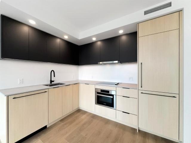 29Xx 13738 Central Avenue, Surrey, BC, V3T 0X5 lease for lease | Listing ID R3148 | Royal LePage