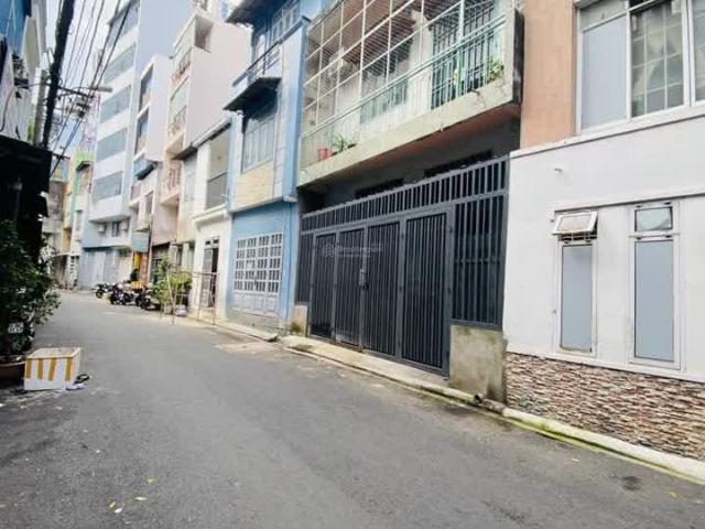 2 MT đẹp Thích Quảng Đức Phùng Văn Cung DT: 4.6x18m, 4 lầu Giá 17 tỷ