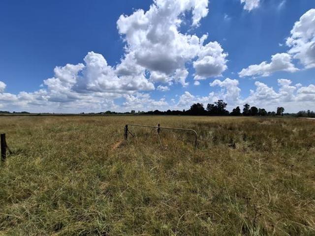 2 m² Land available in Lochvaal