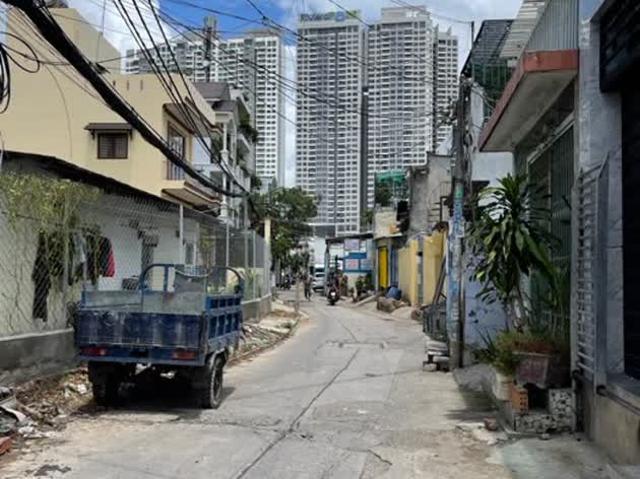 2 mặt tiền hẻm xe hơi, 803 Huỳnh Tấn Phát Phú Thuận Quận 7, 68.5m2 full thổ cư 4x18m chỉ 6.2 tỷ
