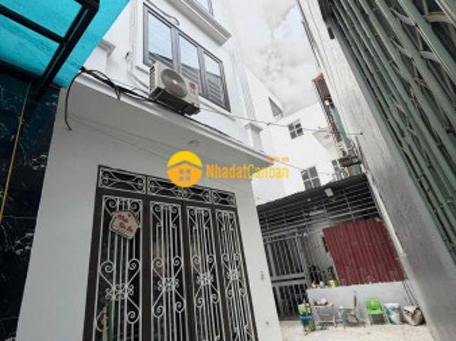 2 mặt tiền, 5 phòng ngủ đỉnh nóc kịch trần bay phấp phới tại tổ 13 yênghĩa