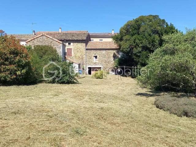 2 Maisons avec grand terrain