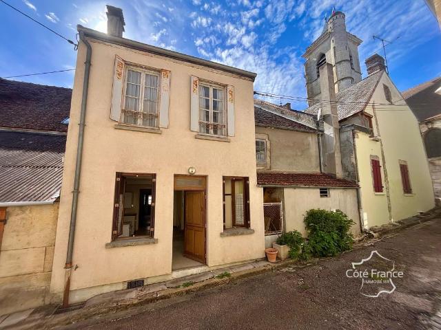 2 Maisons de villages réunies et divisible