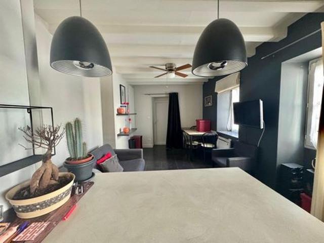 2 MAISONS EN PIERRE PROCHE CENTRE VILLE !
