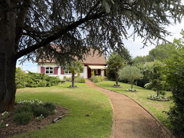 2 maisons sur plus d'1 hectare