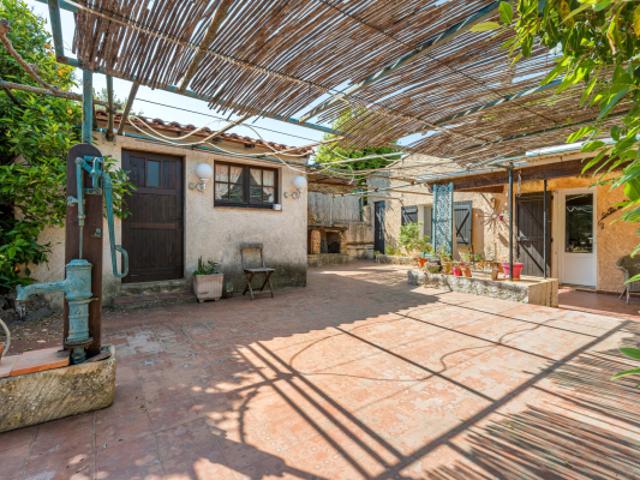 2 MAISONS T3/4 155 M2 TERRAIN 740m2 CALME