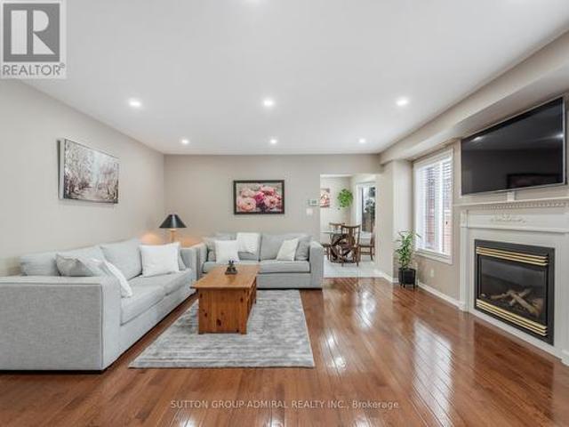 2 Marathon Avenue, Vaughan, ON, L4K 5H1 house for sale | Listing ID N12255 | Royal LePage