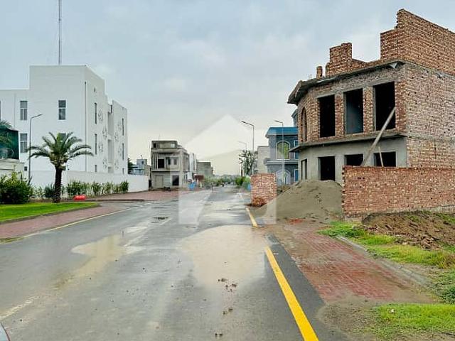 2 marla comercial shop for sale with possession al kabir town phase 2